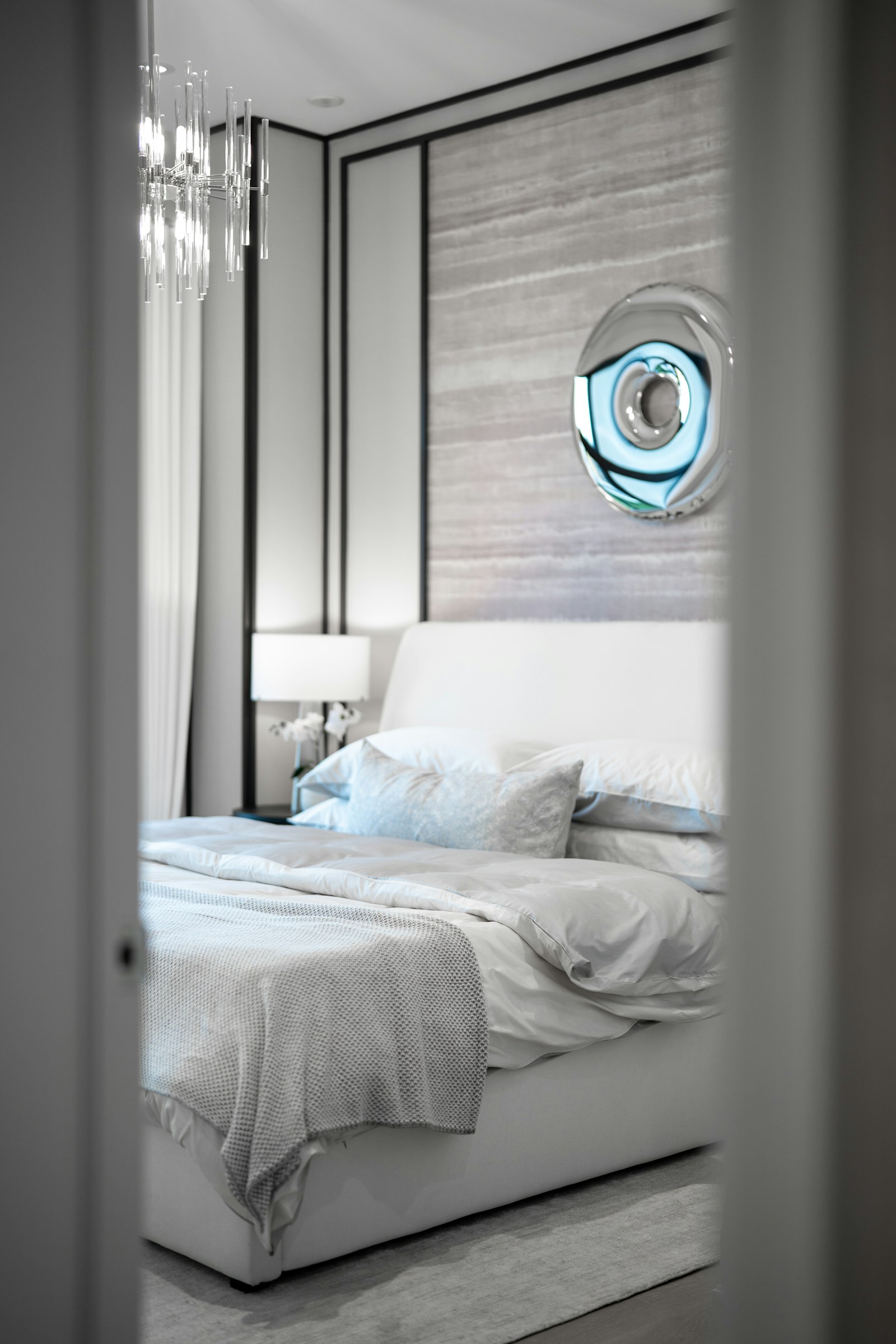 Luxury bedroom with modern décor
